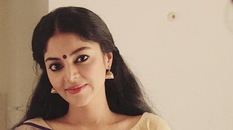 திருமணம் ஆகிவிட்டதா? - சனம் ஷெட்டி மறுப்பு