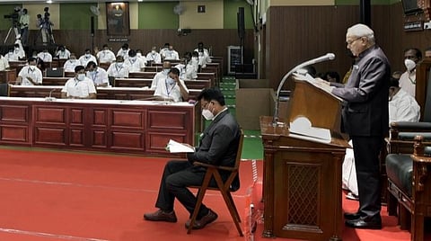 உச்ச நீதிமன்ற உத்தரவை மீறி தடுப்பணைகள்; கேரள, கர்நாடக அரசுகள் கட்ட அனுமதிக்கக் கூடாது: ஆளுநர் உரை