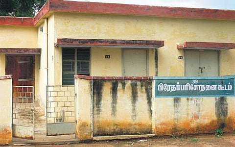 அருப்புக்கோட்டை பேருந்து நிலையத்தில் இறந்த முன்களப்பணியாளர் உடலுக்கு மறு பிரேதப் பரிசோதனை: உயர் நீதிமன்றம் உத்தரவு