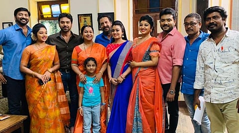 'சித்தி 2' தொடரிலிருந்து விலகினார் ராதிகா