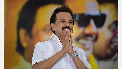நாம் தமிழர், ரஜினி மக்கள் மன்ற நிர்வாகிகளுக்கு குறிவைக்கும் திமுக