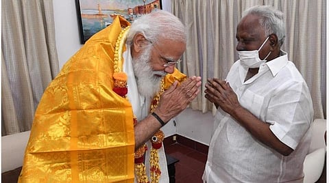 சென்னை வந்த பிரதமர் மோடியுடன் பங்காரு அடிகளார் சந்திப்பு