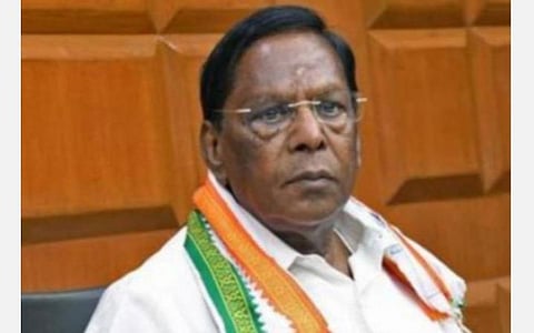 புதுச்சேரி நகரப் பகுதியில் தடுப்புகள் அகற்றம்