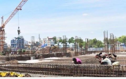 அவசரக் கோலத்தில் திறக்கத் தயாராகும் மதுரை ‘பெரியார் பேருந்து நிலையம்’: தரத்தை ஆய்வு செய்யுமா ஸ்மார்ட் சிட்டி ஆலோசனைக்குழு?