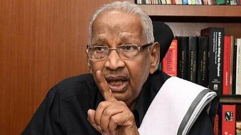 பல்கலைக்கழகங்களில் அறிவியலுக்குப் புறம்பான பாடத்திட்டம்; அரசியலமைப்புச் சட்டத்துக்கு எதிரானது: கி.வீரமணி விமர்சனம்