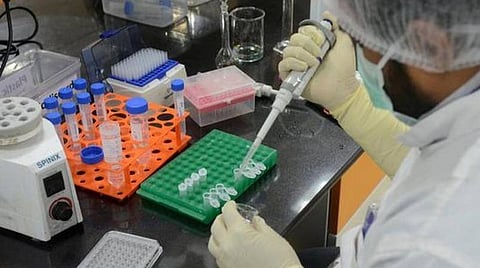 இந்தியாவின் சீரம் நிறுவனத்தில் இருந்து 145 நாடுகளுக்கு கரோனா தடுப்பூசி: அஸ்ட்ரா ஜெனிகா நிறுவனம் உறுதி