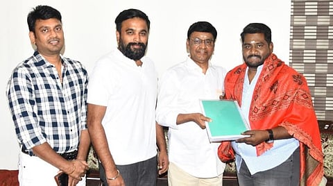 'முந்தானை முடிச்சு' ரீமேக்கை இயக்கும் எஸ்.ஆர்.பிரபாகரன்