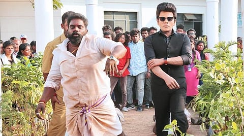படப்பிடிப்புத் தளத்தில் லெஜண்ட் சரவணன்: வைரலாகும் புகைப்படங்கள்