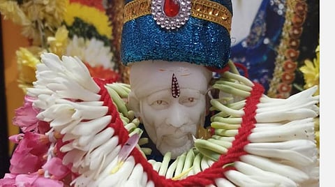 சாயிபாபா வழங்கிய ஒன்பது நாணயங்கள்; வாழ்க்கைக்கு வழிகாட்டுகிறார் பாபா!