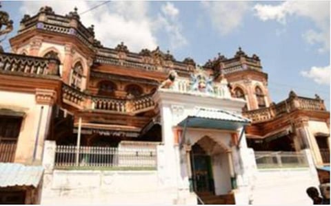 காரைக்குடி செட்டிநாடு வீடு.