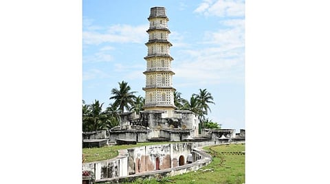 மனோரா நினைவுச்சின்னம்.