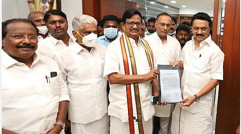 திமுக - காங்கிரஸ் கூட்டணி உறுதியானது; ஸ்டாலின் - கே.எஸ்.அழகிரி கையெழுத்திட்டனர்: கன்னியாகுமரி மக்களவைத் தொகுதியும் ஒதுக்கீடு