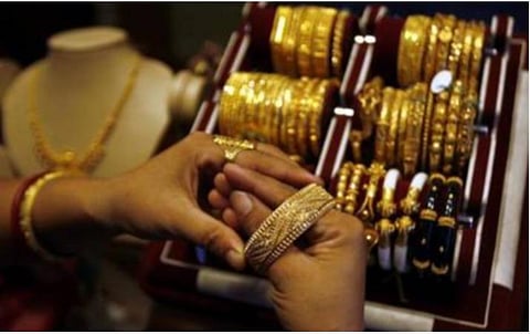 பிரபல நகைக்கடையில் ரூ.1,000 கோடி கணக்கில் காட்டப்படாத வருமானம்: வருமானவரித் துறை தகவல்