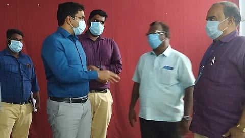 தூத்துக்குடி மாவட்டத்தில் ஆவணங்கள் இல்லாமல் கொண்டு சென்ற ரூ.87 லட்சம் பறிமுதல்: ஆட்சியர் தகவல்