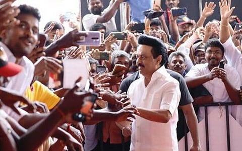 தேர்தல் அறிக்கையில் ‘பூரண மதுவிலக்கு’ என்ற வாக்குறுதியை தவிர்த்த திமுக