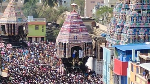 திருவானைக்காவல் அருள்மிகு ஜம்புகேஸ்வரர் திருக்கோயிலில் இன்று நடைபெற்ற பங்குனிப் பெருவிழா தேரோட்டம்.
