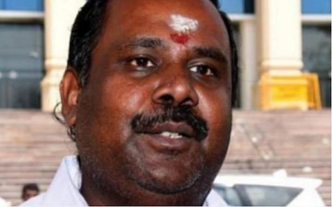 திருமங்கலம் அருகே அமைச்சர் ஆர்.பி. உதயகுமார் குடோனில் சோதனை