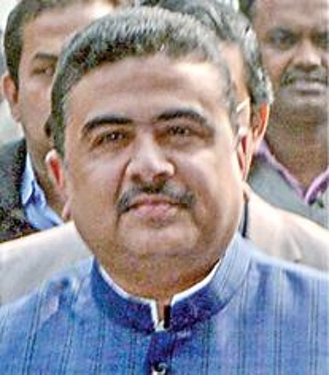 இருவேறு வாக்காளர் பட்டியல்களில் பெயர்; பாஜக வேட்பாளர் சுவேந்து அதிகாரியின் வேட்பு மனுவை ரத்து செய்ய வேண்டும்: திரிணமூல் காங்கிரஸ் புகார்