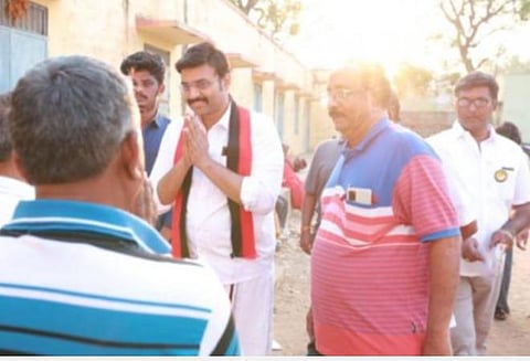 ராசிபுரம் திமுக வேட்பாளர் உரிய ஆவணம் வழங்கியபின் வேட்பு மனு ஏற்பு