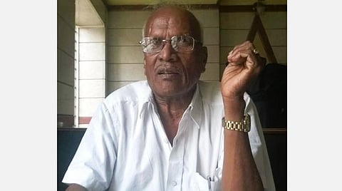 மக்கள் பாவலர் மருதுவின் உடல் பெங்களூருவில் நல்லடக்கம்: இறுதி ஊர்வலத்தில் நூற்றுக்கணக்கானோர் பங்கேற்பு