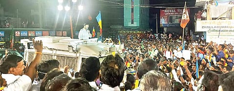 திருப்பத்தூரில் தேர்தல் பிரச்சாரத்தில் ஈடுபட்ட பாமக இளைஞரணி தலைவர் அன்புமணி ராமதாஸ்.