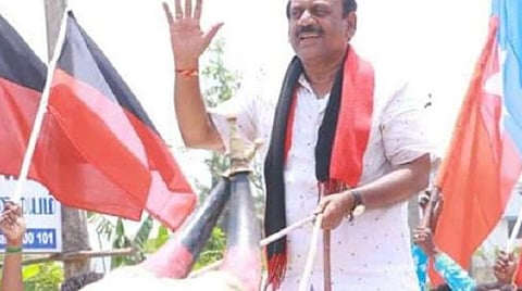பெட்ரோல், டீசல் விலை உயர்வுக்கு எதிர்ப்பு: மாட்டு வண்டியில் வாக்கு சேகரித்த திமுக வேட்பாளர்