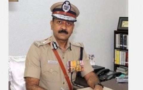 பணப்பட்டுவாடா செய்வதை தடுக்க பறக்கும் படையினருடன் இணைந்து உளவு பிரிவு போலீஸாரும் கண்காணிக்க வேண்டும்: காவல் ஆணையர் உத்தரவு