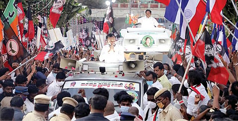 அதிமுக கூட்டணி வேட்பாளர்களுக்கு ஆதரவாக சென்னையில் முதல்வர் பழனிசாமி தீவிர பிரச்சாரம்