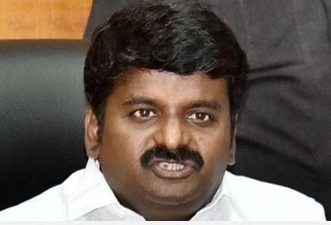 எல்லாவற்றையும் தாங்கிக்கொண்டு மக்களுக்குக் கொடுப்பேன்; யாராலும் தடுக்க முடியாது: ஐடி ரெய்டு குறித்து அமைச்சர் விஜயபாஸ்கர் பேச்சு