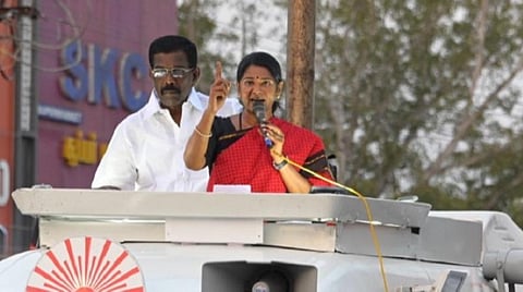 மானாமதுரையில் அத்தொகுதி திமுக வேட்பாளர் தமிழரசியை ஆதரித்து பிரச்சாரம் செய்த திமுக மாநில மகளிரணிச் செயலாளர் கனிமொழி எம்.பி.