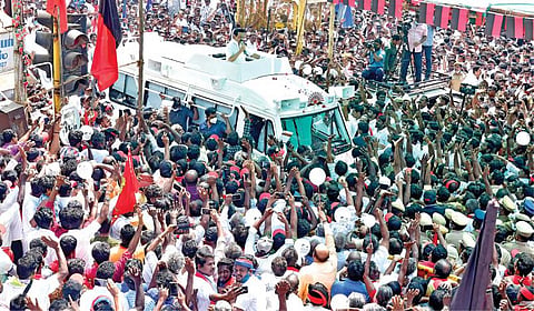 10.5% வன்னியர் இடஒதுக்கீடு ஒரு நாடகம்: போடி பிரச்சாரத்தில் மு.க.ஸ்டாலின் விமர்சனம்