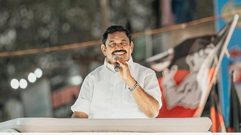 மகனுக்குப் பதவி தரவேண்டும் என்பதற்காக ஸ்டாலின் 70 வயது வரை இளைஞரணிச் செயலாளராக இருந்தார்: முதல்வர் பழனிசாமி விமர்சனம்
