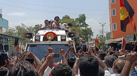 ஆரணியில் நடைபெற்ற தேமுதிக பிரச்சாரத்தில் பேசிய விஜய பிரபாகரன்.