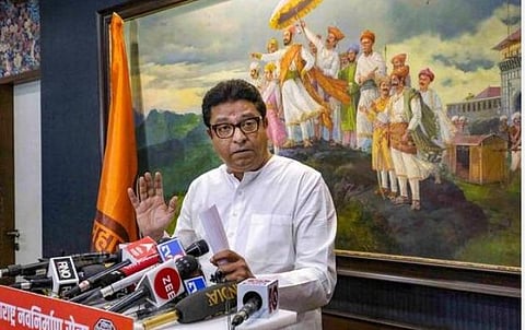 புலம்பெயர் தொழிலாளர்களால் கரோனா: நவநிர்மாண் தலைவர் ராஜ்தாக்கரே புகார்