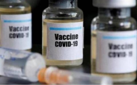 3 நாட்களுக்கு மட்டுமே தடுப்பூசி கையிருப்பு; மக்களை திருப்பியனுப்பும் சூழல்: மத்திய அரசுக்கு மகாராஷ்டிர அரசு வலியுறுத்தல்