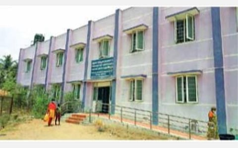 திருப்பூர் கரோனா வார்டில் வழங்கப்படும் உணவில் தரமில்லை: தொற்றாளர்கள் வெளியே செல்வதால் நோய் பரவும் அபாயம்