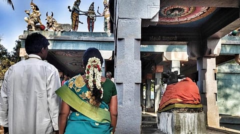 தாய்க்குத் திருமணம் செய்துவைத்த மகன்கள்: கள்ளக்குறிச்சியில் நெகிழ்ச்சி சம்பவம்! - குவியும் பாராட்டுகள்