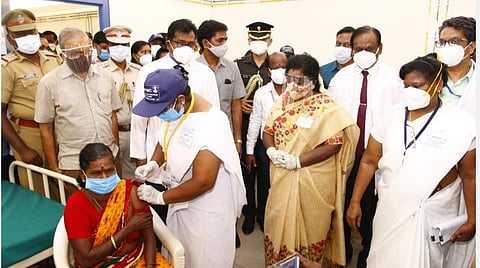 முகக்கவசம் அணியாதவர்கள் சமூகத்தின் எதிரிகள்: புதுவை ஆளுநர் தமிழிசை பேச்சு