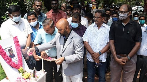 நடிகர் விவேக் மறைவுக்கு மதுரை அமெரிக்கன் கல்லூரியில் அஞ்சலி: திரைத்துறைக்கு வித்திட்ட கல்லூரி கலை நிகழ்ச்சிகள் குறித்து நண்பர்கள் நெகிழ்ச்சி
