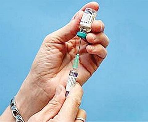 சிவகங்கை சுகாதார துறையில் ஒருங்கிணைப்பு இல்லை; அரசு மருத்துவமனைகளில் கரோனா தடுப்பூசிக்கு `செயற்கை' தட்டுப்பாடு: நோயாளிகள் அலைக்கழிப்பு