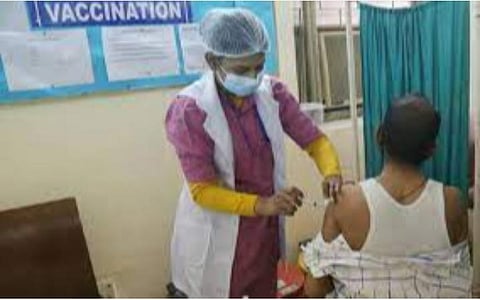 மாநிலங்களிடம் 1.58 கோடி கரோனா தடுப்பூசி டோஸ்கள் கையிருப்பு: மத்திய அரசு தகவல்
