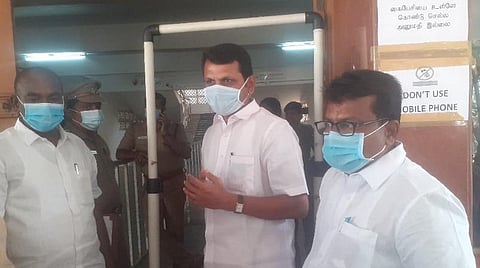 கரூர் தொகுதியில் வாக்கு எண்ணிக்கையின்போது 28 மேசைகளைப் பயன்படுத்த வேண்டும்: செந்தில்பாலாஜி