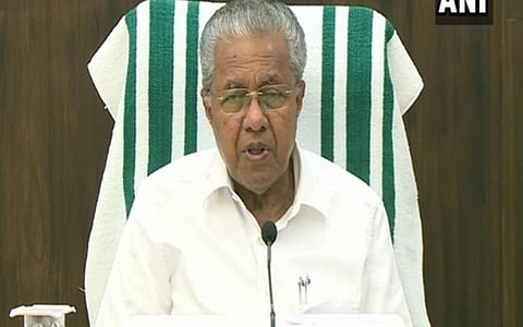 கேரளாவில் 18 வயதுக்கு மேற்பட்ட அனைவருக்குமே கரோனா தடுப்பூசி இலவசம்: முதல்வர் பினராயி விஜயன்