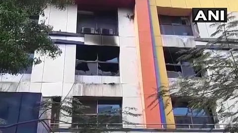 மும்பை விரார் பகுதியில் தீ விபத்து நடந்த வல்லவா மருத்துவமனை | படம் உதவி ஏஎன்ஐ