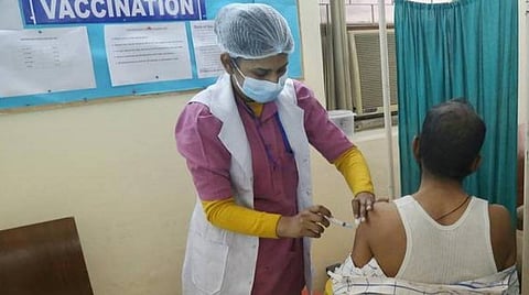 ஏன் தடுப்பூசி தவிர்க்க முடியாத ஆயுதம்?