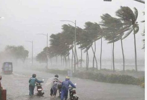 அரபிக்கடலில் காற்றழுத்தத் தாழ்வு; புயலாக மாற வாய்ப்பு- சென்னை வானிலை ஆய்வு மையம் அறிவிப்பு