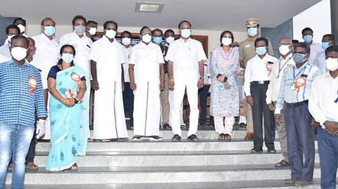 அமைச்சர்கள் எஸ்.ரகுபதி, சிவ.வீ.மெய்யநாதன். உடன் ஆட்சியர் பி.உமா மகேஸ்வரி, மாவட்ட காவல் கண்காணிப்பாளர் எல்.பாலாஜி சரவணன் உள்ளிட்டோர்.