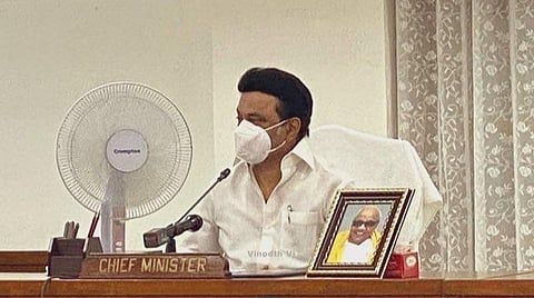 தொழில் துறையினர் அரசின் கரோனா தடுப்பு நடவடிக்கைக்கு உதவ வேண்டும்: முதல்வர் ஸ்டாலின் கோரிக்கை