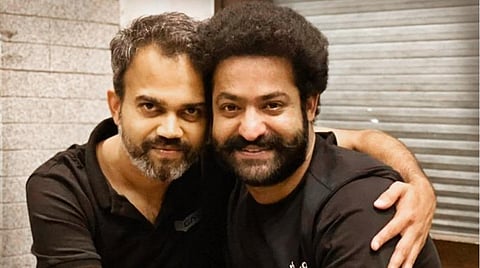 பிறந்தநாள் வாழ்த்து தெரிவித்து ஜூனியர் என்.டி.ஆர் படத்தை உறுதி செய்த 'கே.ஜி.எஃப்’ இயக்குநர்