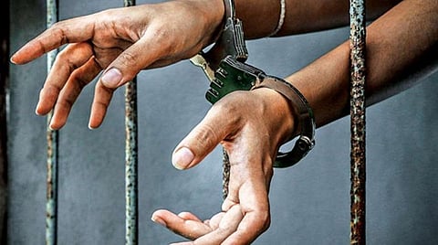 வழிப்பறியில் ஈடுபட்டவருக்கு தீவிரவாதிகளுடன் தொடர்பு: போலீஸார் விசாரணையில் அம்பலம்